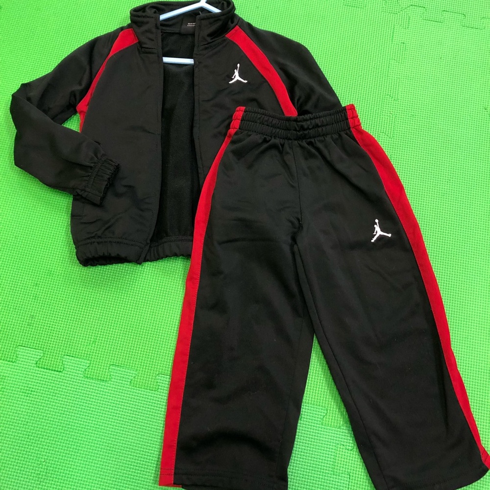 Jordan toddler track suit 2T